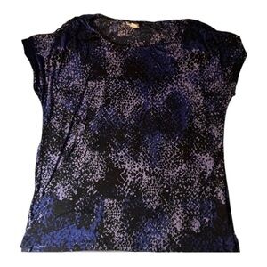 𝅺WOMAN’S blouse